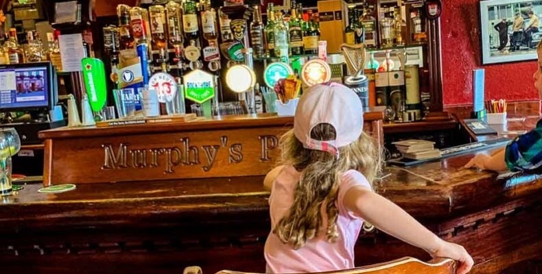 bambini nei pub in irlanda