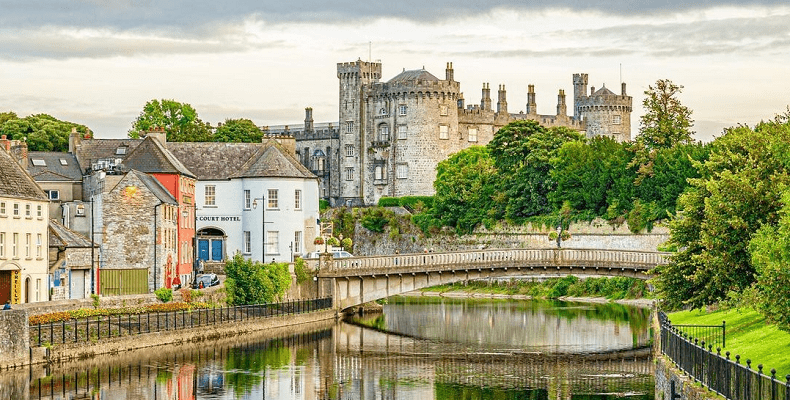 castello di kilkenny una delle mete più famose in irlanda